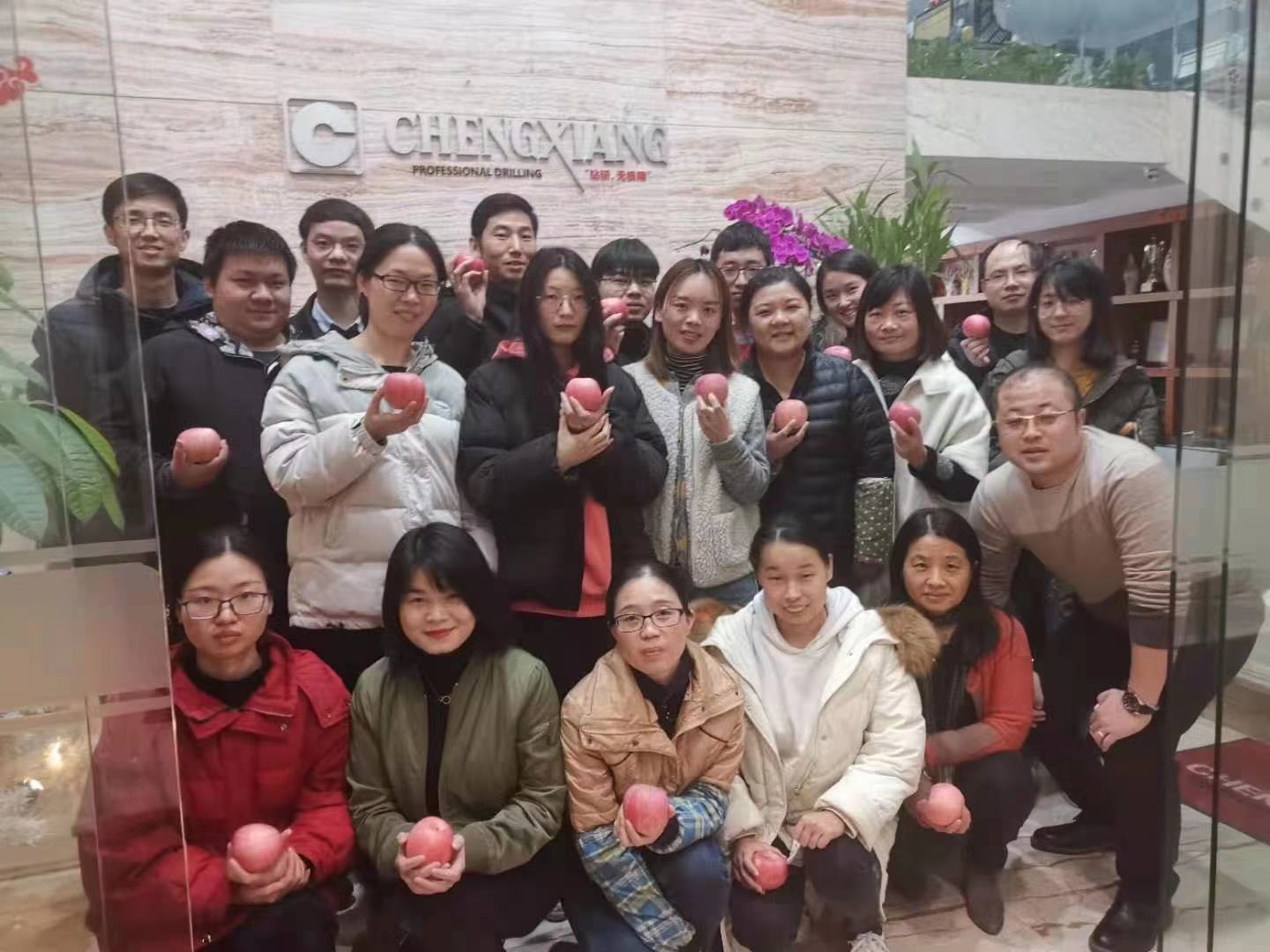 風勁帆滿圖新志，砥礪奮進正此時